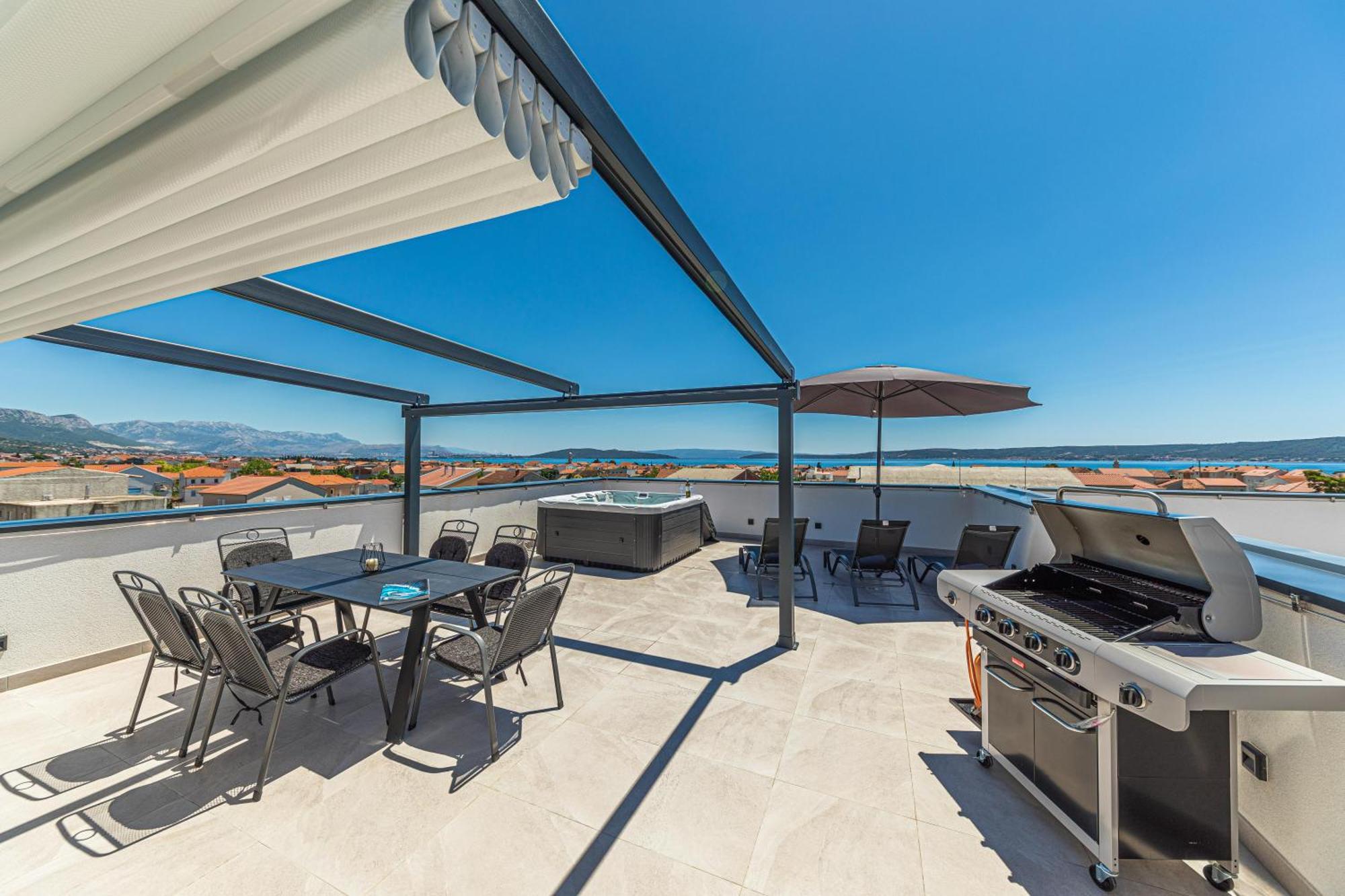 Rooftop New Castel 2023 Каштела Екстер'єр фото